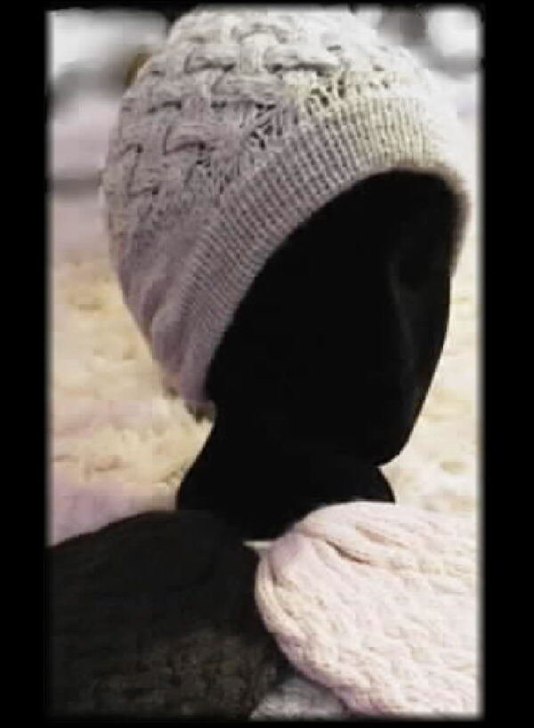 Alex Hat knit with covered ears, Handwork